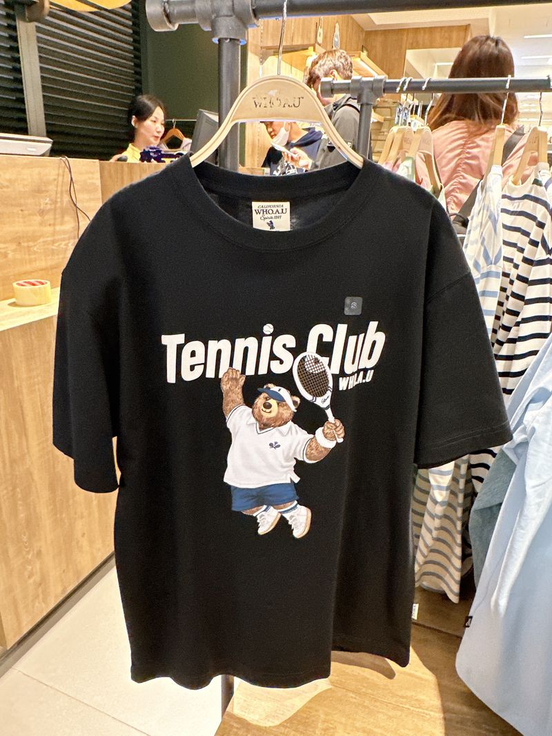 韓國潮牌 WHO.A.U Steve Tennis Photo Short Sleeve Tee (BLACK)