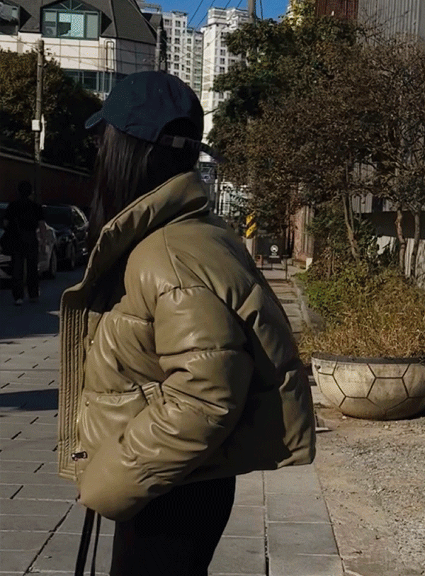 uptownholic-[레더 크롭 패딩 (*3color)]♡韓國女裝外套